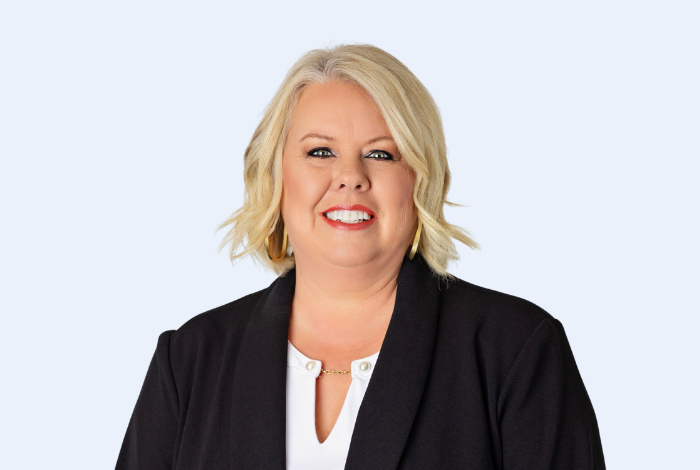 LeeAnn Callicoat, Vision Bank mortgage lender, headshot.