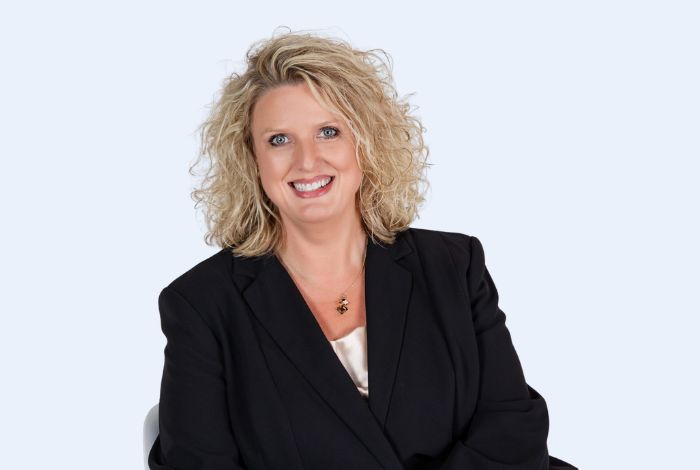 Amber Jones headshot