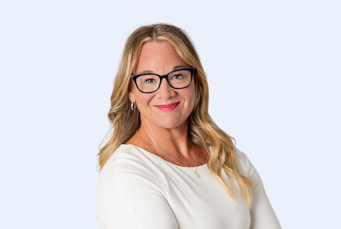 Jennifer Edwards, Vision Bank mortgage lender, headshot.